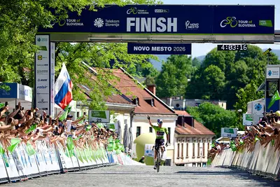 Florian Lipowitz taglia il traguardo a Novo Mesto in solitaria e vince il Tour of Slovenia 2026 ©Tour of Slovenia via X