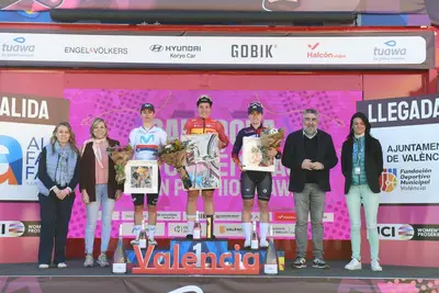 Il podio della Vuelta CV Feminas 2025 © VCV Féminas via X
