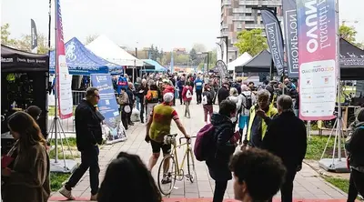tra gli stand della fiera ©pag fb fiera cicloturismo