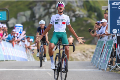 Isaac Del Toro, vincitore del Tour de l'Avenir, pronto al salto nel World Tour ©UAE Team Emirates