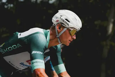 Mathieu van der Poel, qui nella terza tappa del Critérium du Dauphiné 2025 © X Critérium du Dauphiné