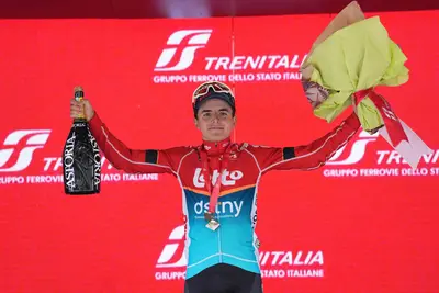 Tappa e maglia per Jarno Widar a Pian della Mussa ©Giro Next Gen