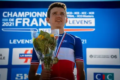 Adrien Boichis nel 2021, con la maglia di campione francese di MTB Cross-Country © Adrien Boichis