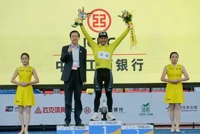 Jonathan Caicedo festeggia il successo al Tour of Magnificent Qinghai © Tour of Magnificent Qinghai