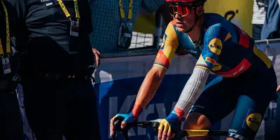 Mads Pedersen vistosamente fasciato dopo la caduta della tappa 5 del Tour de France © Lidl-Trek