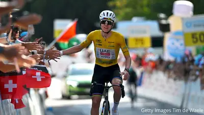 Tour de Suisse 2026: Tadej Pogačar vince la sua terza tappa su cinque e la classifica generale ©Tim de Waele/Getty Images