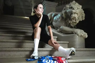 Juliette Labous con ai piedi la maglia della FDJ-SUEZ, la sua futura formazione©FDJ - SUEZ
