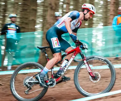 Peter Sagan in azione nell'XCO ai Mondiali di Glasgow 2023 ©petosagan-IG