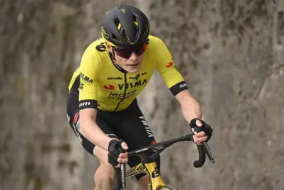 L'attacco di Jonas Vingegaard sul San Giacomo © RCS Sport