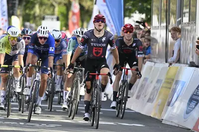 Arvid de Kleijn sul traguardo del GP d'Isbergues © LNC - Ligue Nationale de Cyclisme via X