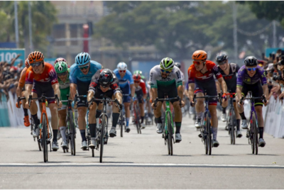 Al Tour de Langkawi vittoria di De Kleijn su Weemaes e Syritsa ©Astana Qazaqstan