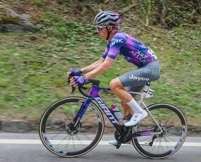 Koen Bouwman durante la seconda tappa del Tour of the Alps © Tour of the Alps via X
