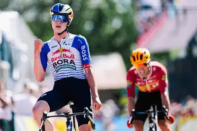Maxim van Gils batte Tobias Johannessen a Crest-Voland @ Tour Auvergne-Rhône-Alpes