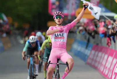A Prati di Tivo un'altra vittoria per Tadej Pogacar © Giro d'Italia