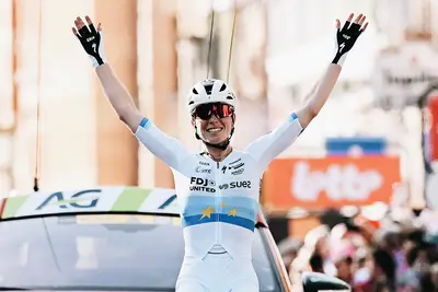 Demi Vollering vince per la terza volta a Liegi ©FDJ-SUEZ