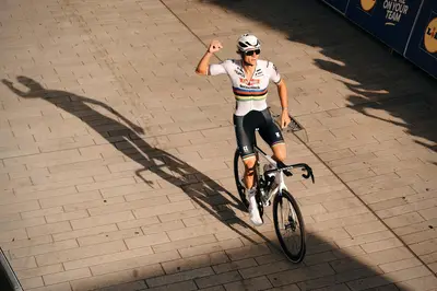 Mathieu van der Poel vince la prima tappa del Tour de Luxembourg © ŠKODA TOUR DE LUXEMBOURG / Anouk Flesch via X