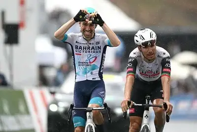 Lenny Martinez vince la tappa regina del Giro di Romandia 2025 © CyclingNews / GettyImages