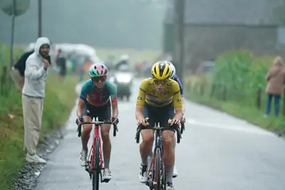 Demi Vollering e Kasia Niewiadoma all'ultimo Tour de France Femmes, poi vinto dalla polacca: la sfida si riproporrà alla Setmana Ciclista Valenciana 2025 © Tour de France Femmes