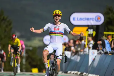 Tadej Pogačar vince a Les Angles ©Tour de France