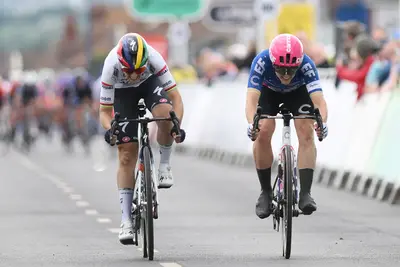 Kim Le Court batte Kristen Faulkner a Redcar ©EF Education-Oatly