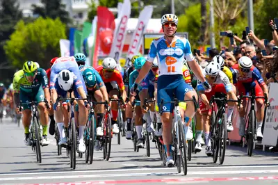 Fabio Jakobsen vince la prima tappa del Tour of Türkiye ©Team dsm-firmenich PostNL