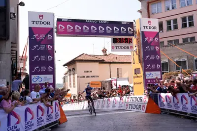 Tappa e maglia per Jonathan Vervenne a Cantù ©Giro Next Gen-La Presse