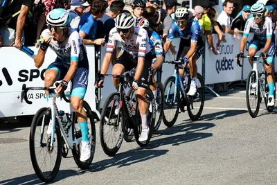 Pello Bilbao e Tadej Pogačar al GP de Montréal 2024 © GPCQM / SprintCycling via X