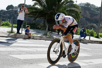 Remco Evenepoel in azione nella crono di Albufeira © Volta ao Algarve