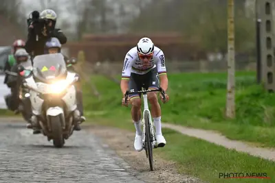 Mathieu van der Poel, a caccia del successo al Giro delle Fiandre © Twitter Alpecin-Deceuninck - PhotoNews
