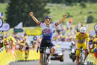 Remco Evenepoel vince la 15esima tappa del Tour de France 2026 ©A.S.O./Charly Lopez