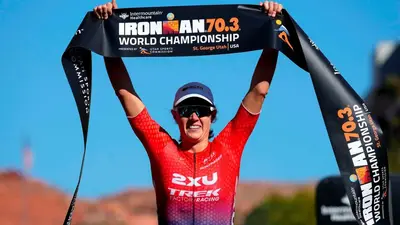 Taylor Knibb vince il suo terzo titolo mondiale Ironman 70.3 © Ironman