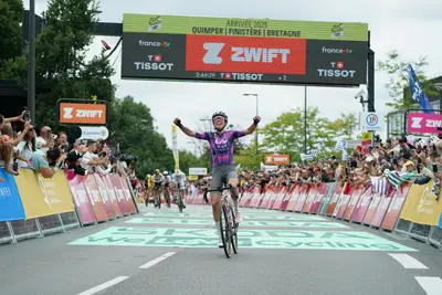 Mavi Garcia vince a Quimper ©Tour de France Femmes avec Zwift