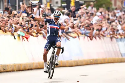 Julian Alaphilippe ai Campionati del mondo su strada UCI 2021 di Lovanio © UCI