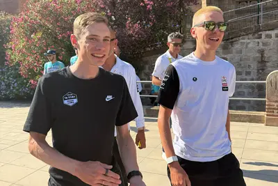 Jonas Vingegaard e Tadej Pogačar ©Team Visma Lease a Bike