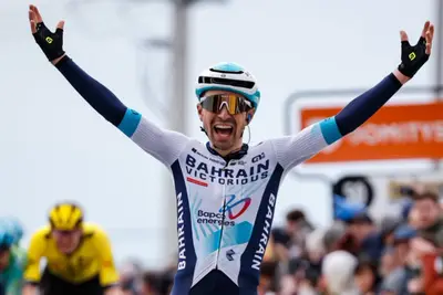 Prima vittoria nel World Tour per Lenny Martinez ©Team Bahrain-Victorious