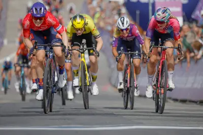 Charlotte Kool batte Chiara Consonni a Knokke-Heist ©Team Picnic PostNL