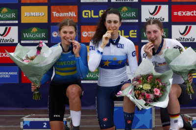 Federica Venturelli sul podio come nuova campionessa europea junior a cronometro ©UEC Cyling