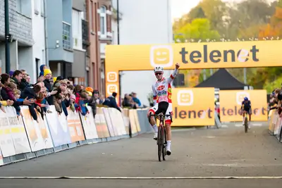 Michael Vanthourenhout vince il Superprestige di Overijse © Veldritkrant / TFoto via X