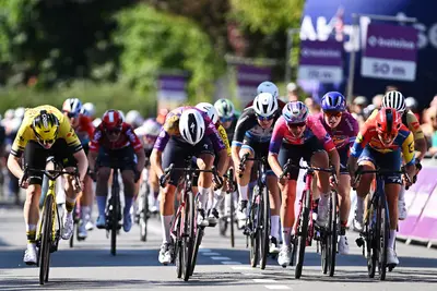 La volata vinta da Nienke Veenhoven ©Team SD Worx-Protime (Foto GettySport)