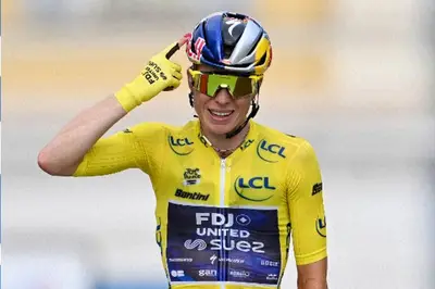 Demi Vollering vince il Tour de France 2026 ©UCI WWT