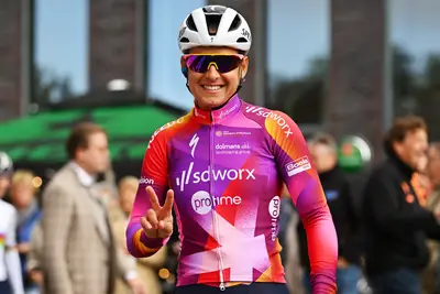 Barbara Guarischi vince la quarta tappa del Simac Ladies Tour ©UCI WWT