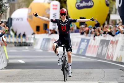 Michael Storer vince la seconda tappa del Tour of the Alps ©Tudor Pro Cycling