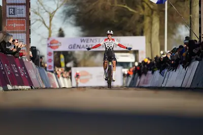 Lucinda Brand vince a Dendermonde ©UCI Cyclocross