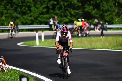 L'attacco di Richard Carapaz sul San Valentino ©EF Pro Cycling