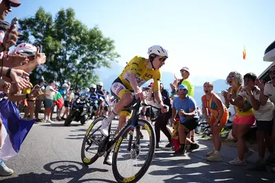 Tadej Pogačar sull'Alpe d'Huez ©Tour de France