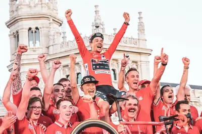 Primož Roglič ha vinto nel 2024 la sua quarta Vuelta a España, pareggiando il primato di Roberto Heras © Cxcling Creative Agency