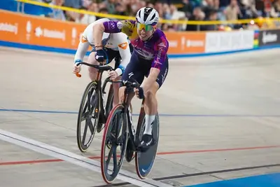 Wiebes supera nel keirin la campionessa europea Van der Peet ©3rmedia/Dave Rietbergen