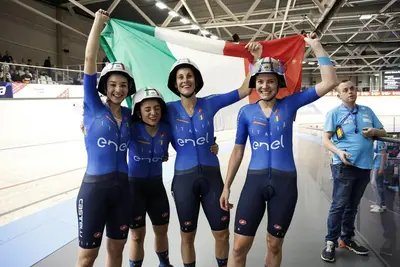 Il quartetto dell'inseguimento a squadre femminile con Martina Alzini, Chiara Consonni, Martina Fidanza e Vittoria Guazzini agli Europei 2025 di Heusden-Zolder ©UEC