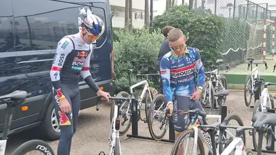 Remco Evenepoel, in ritiro con la Red-Bull-Bora Hansgrohe a Maiorca sua squadra a Maiorca, ma con la livrea dell'ex-team ©Fernando Fernández