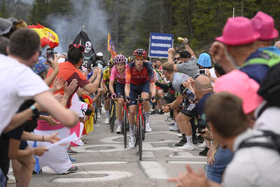 Il gruppo del Giro d'Italia 2023 © Giro d'Italia